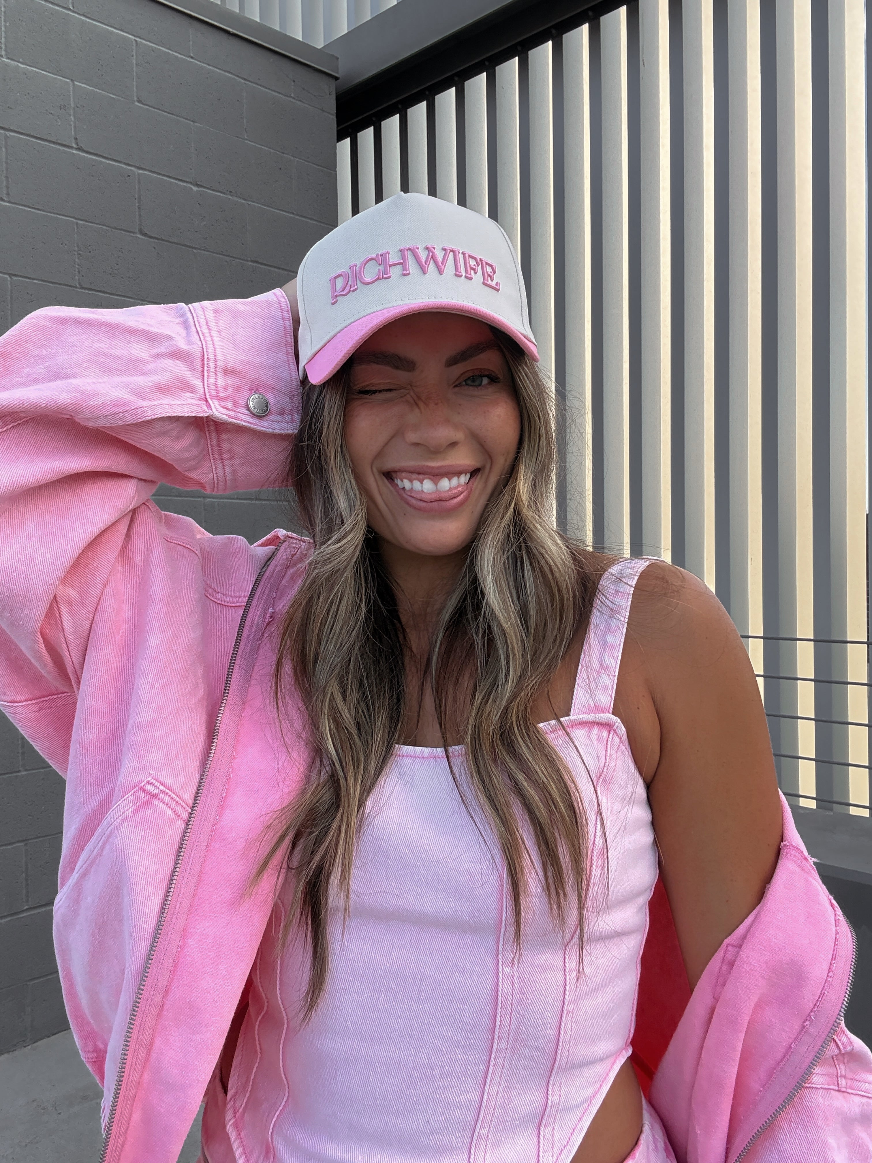 Cream & Pink